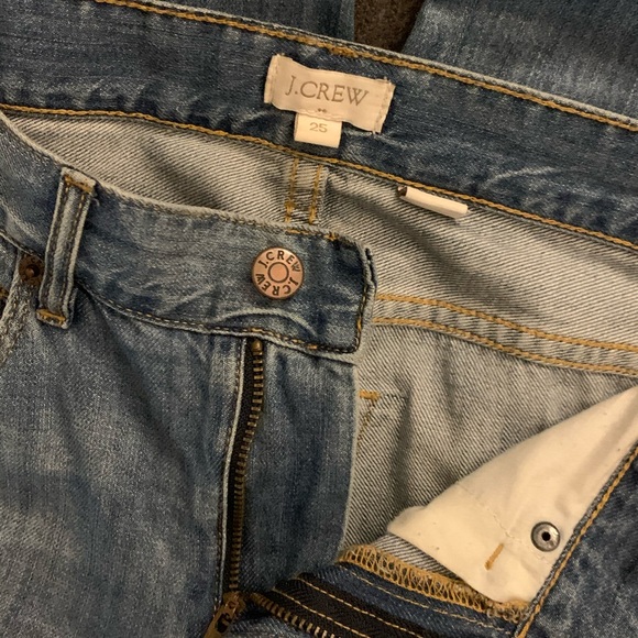 SOLD: Women’s Distressed Jeans - Picture 2 of 5